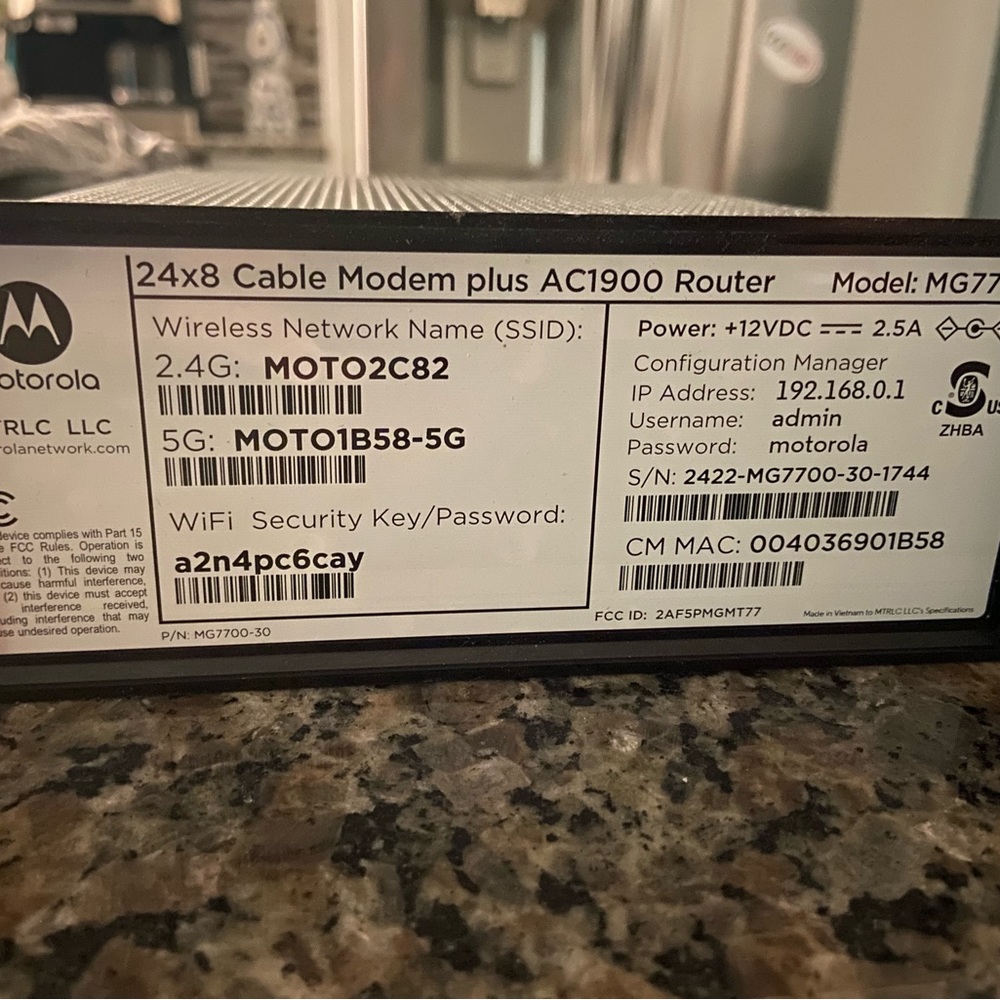 Like New Motorola AC1900 Router Model MG7700 - Picture 4 of 7